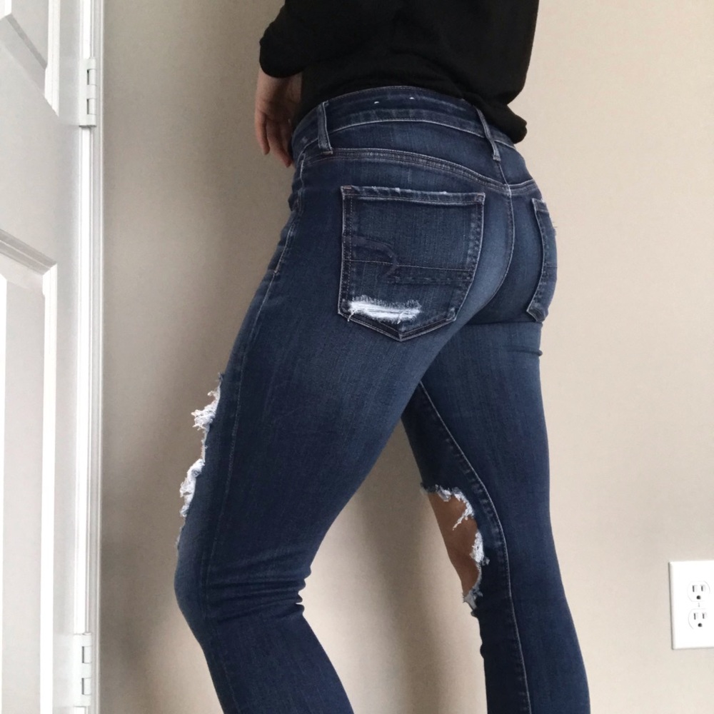 American Eagle Distressed Jeans